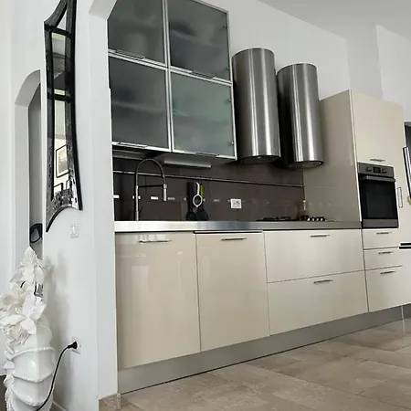 Apartament Incantevole Vista Mare Codice Iun Q5459 *